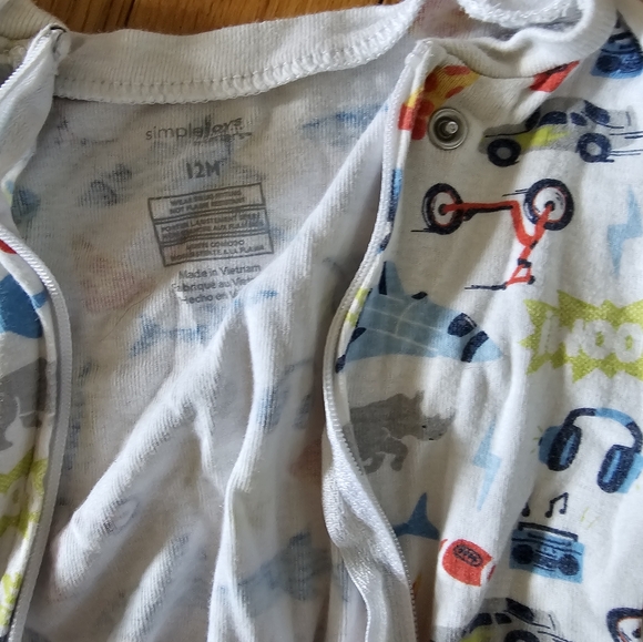 Simple joy 12 month footies - Picture 2 of 3